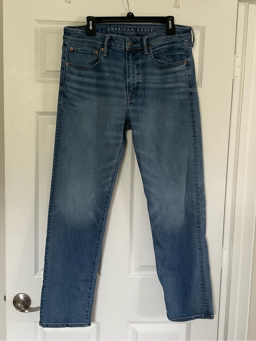 American Eagle Outfitters Men’s Medium Blue Straight Jeans